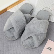 Pantufa Feminina - Fluffy Slipper