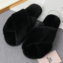 Pantufa Feminina - Fluffy Slipper