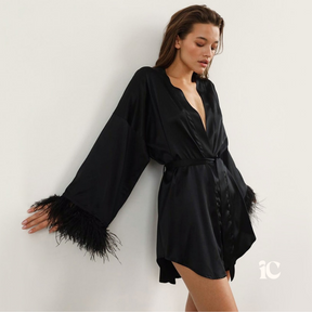 Robe de Cetim com Plumas